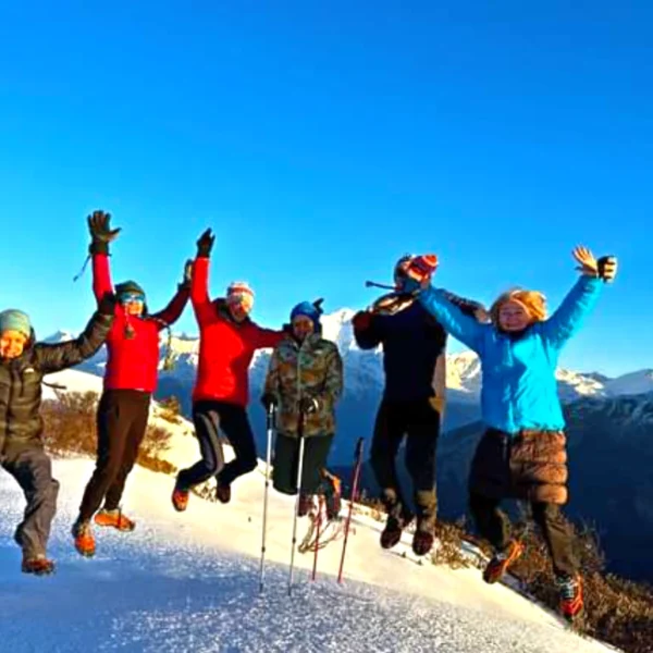 Khopra danda trekking route nepal and trekkers enjoying the hike with the beautiful day