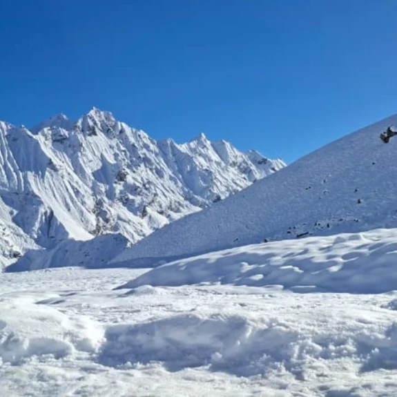 Langtang yala peak summit nepal with langtang himalayas with yela peak summit
