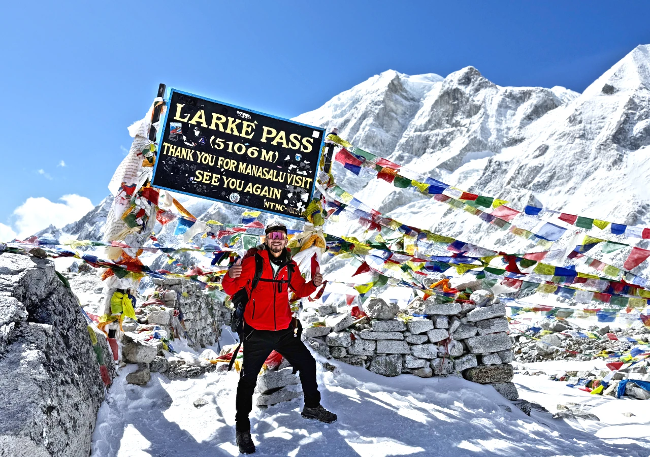 Manaslu Circuit with Tsum Valley Trekking trail with Larke La Pass