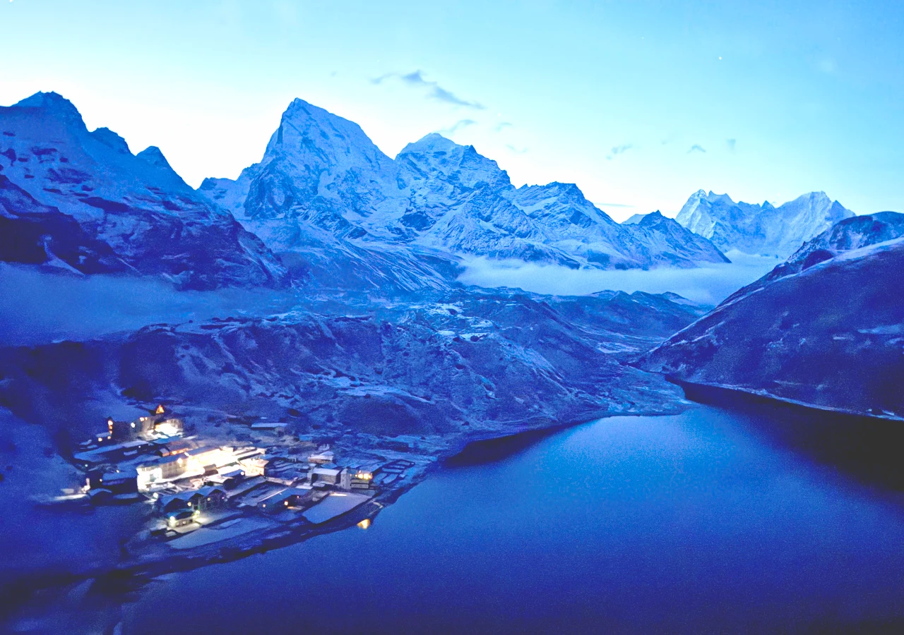 Gokyo Lake Trek Morning Hike to Gokyo ri with Gokyo Valley and Himalayas