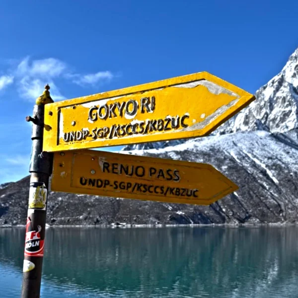 Gokyo Ri Trail on the Gokyo Lake Trek in Nepal