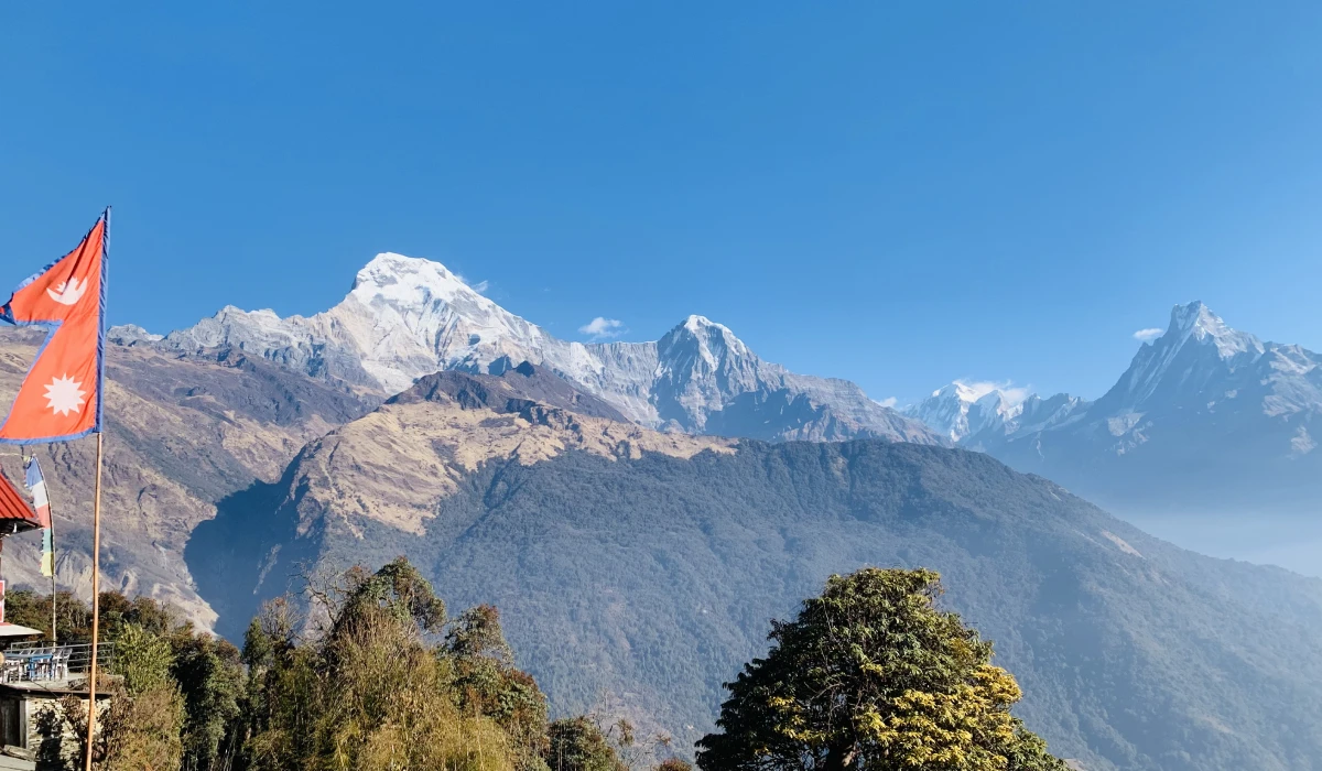 Annapurna base camp trek difficulty with himalayan scenery during the trek 