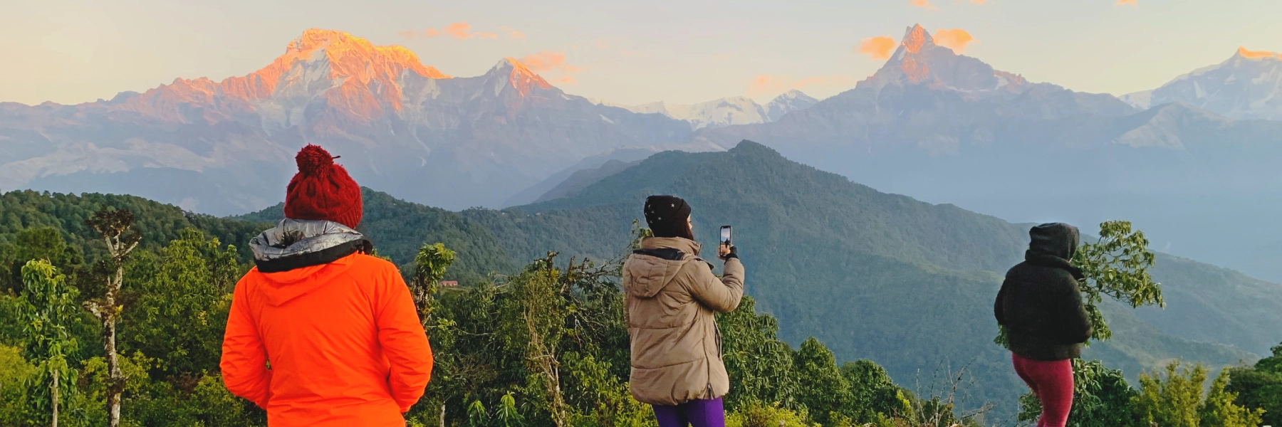 short and easy trail of Annapurna view trek and trekkers enjoying the moment of sunrise over the Annapurna Himalayas