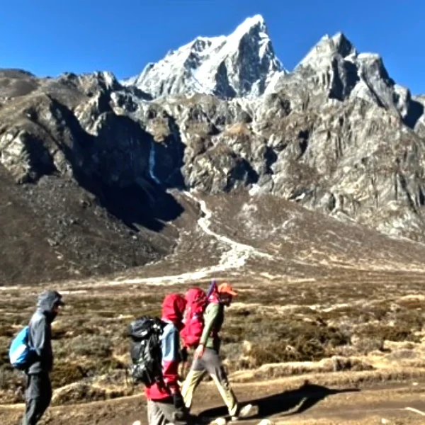 Best time to trek in nepal himalayas with season weather and crowds information nepal