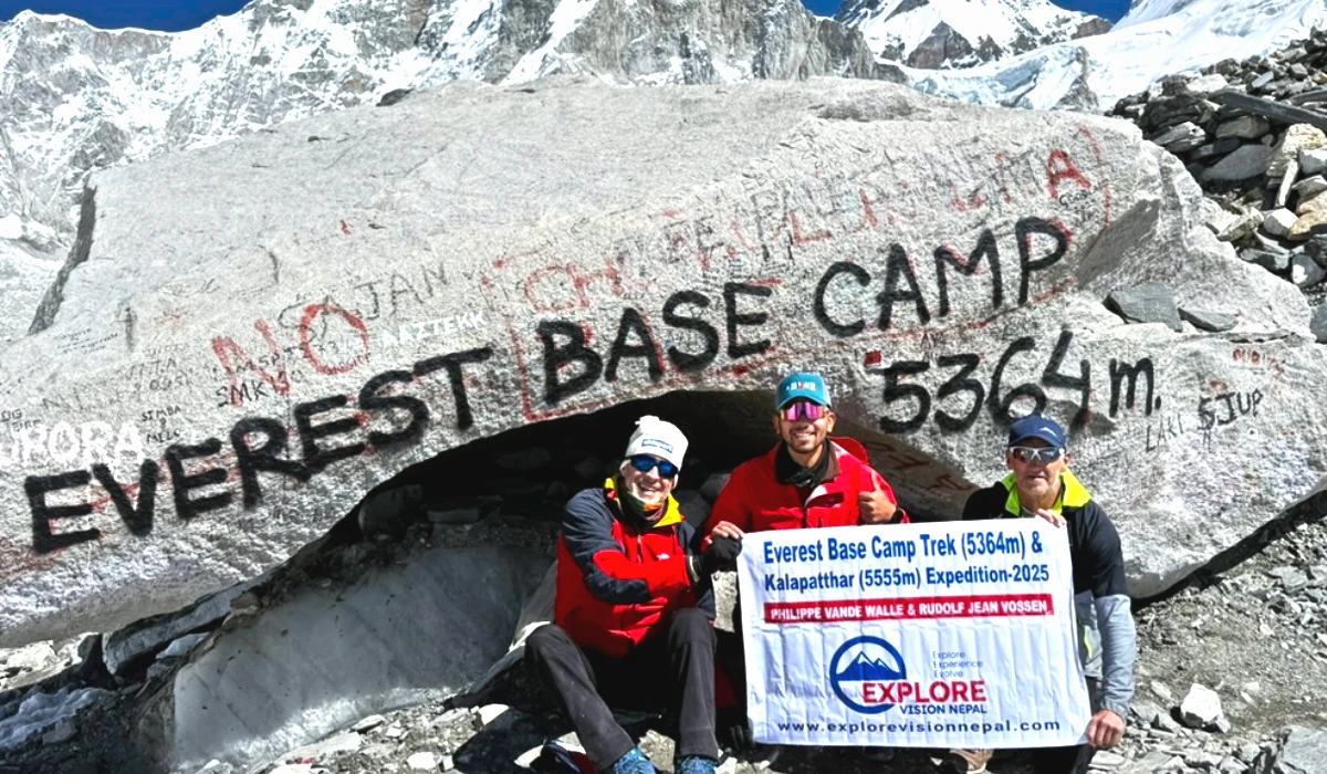 Best treks nepal and Everest base camp with ebc rock at 5364 meters 