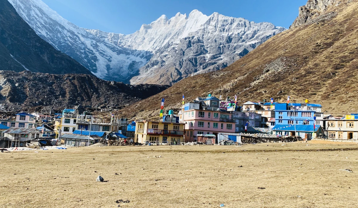 Langtang valley beginner friendly trek and kyanjin village with langtang himalayas 