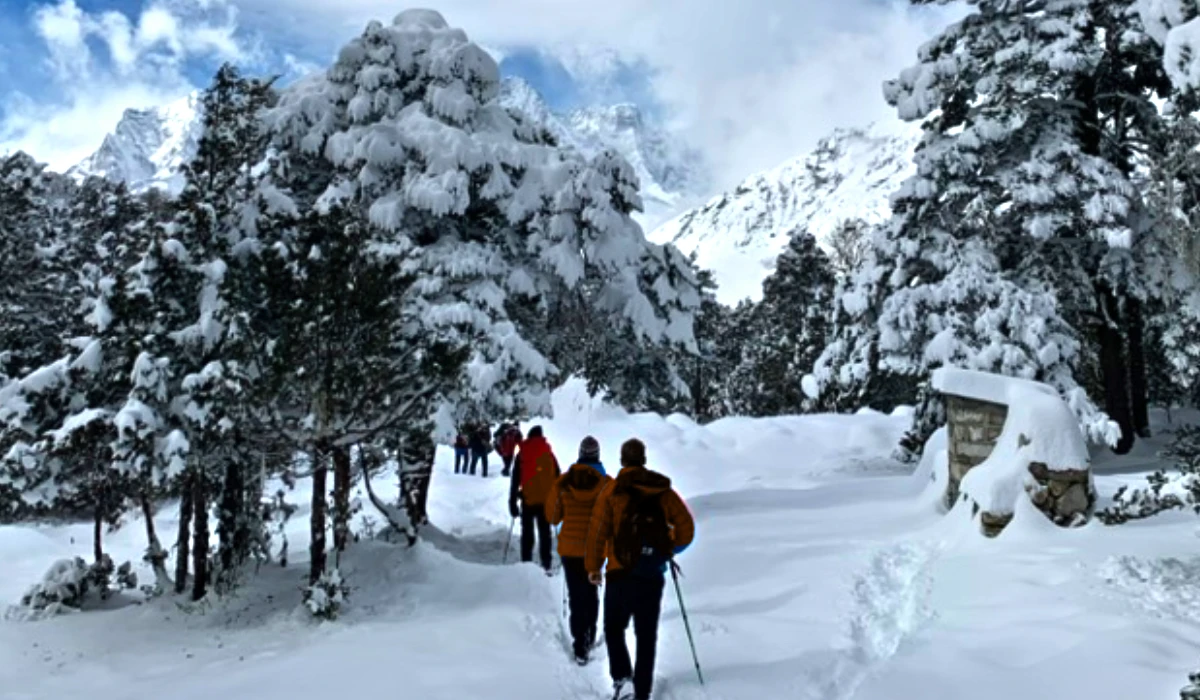 Winter trekking in everest region nepal with snow and mountain around