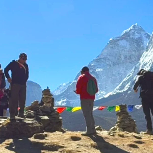 Trekkers are enjoying the hike along the everest base camp trek journey which is one of the best trek in nepal