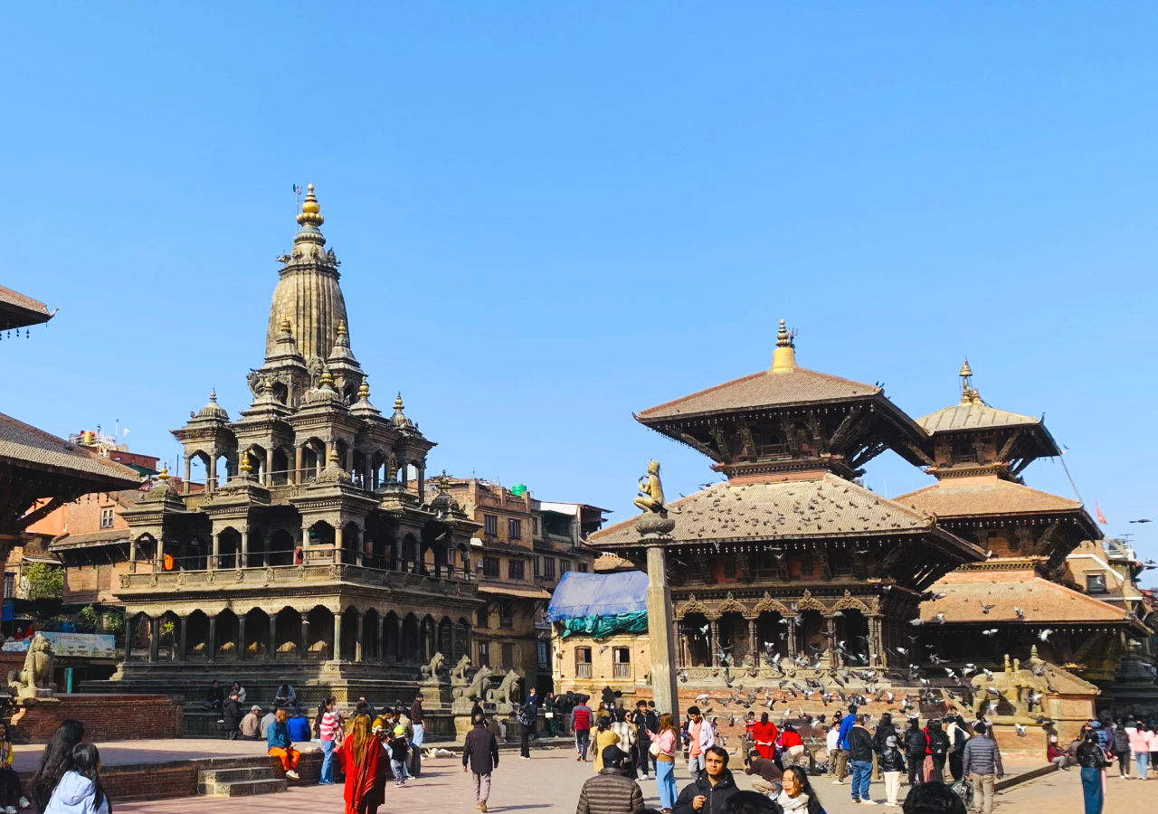 Nepal adventure tour and historical patan durbar square with beautiful temples
