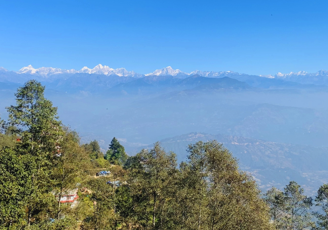 Chisapani nagarkot hiking nepal with stunning himalayas and valley around seen from nagarkot