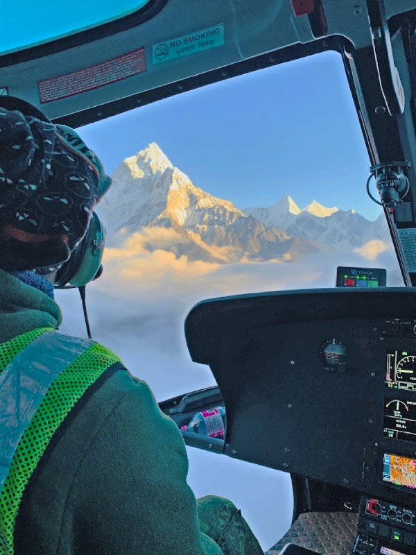 Explore vision nepal heli tour activities over the himalayas with stunning mountain view