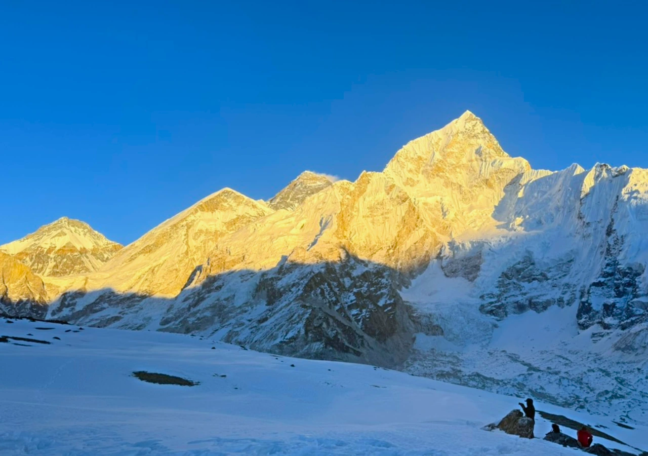 Panoramic view of Mount Everest from Kala Patthar during the Luxury Everest Base Camp Trek